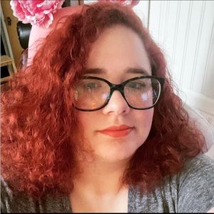 Meet your Posher, Danyelle